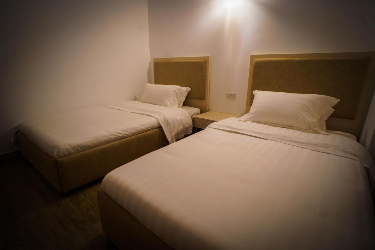 Eco Hostel Рамала Екстериор снимка